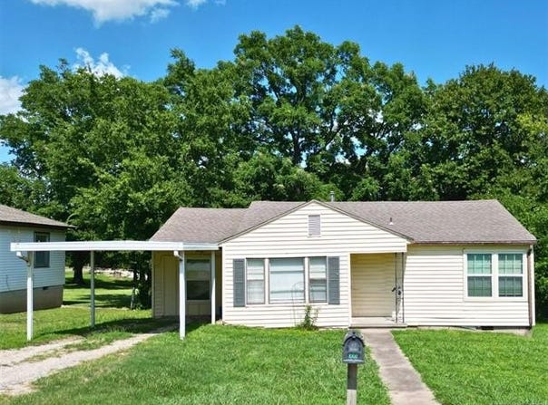 1002 S Highland, Ada, OK 74820