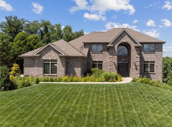7708 Natalie Ln, Irwin, PA 15642