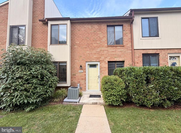 6702 HILLTOP Drive, BROOKHAVEN, PA 19015