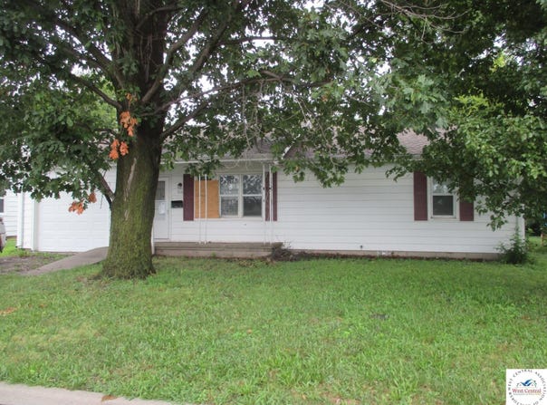 516 Seargent Avenue, Marshall, MO 65340