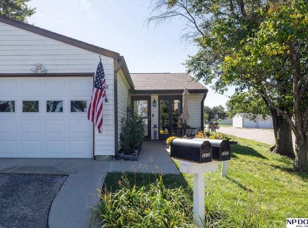 5912 Wolff Lane, Lincoln, NE 68521
