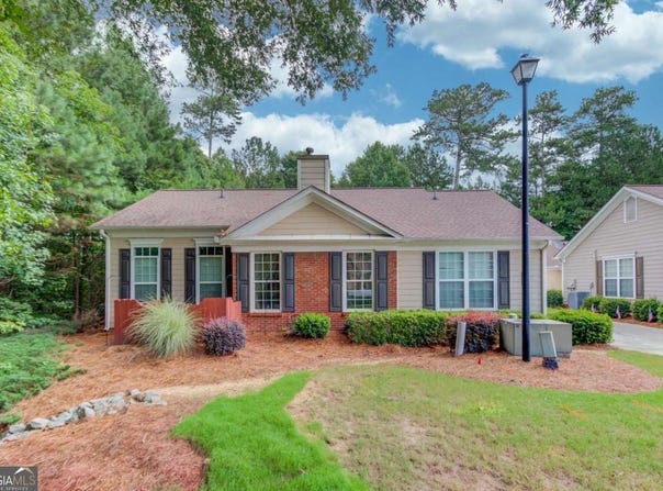 184 Camry Lane, Grayson, GA 30017