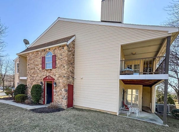 109 VALLEY GREENE CR, WYOMISSING, PA 19610