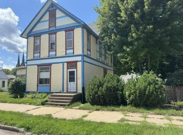 410 S 1st Street, Guttenberg, IA 52052