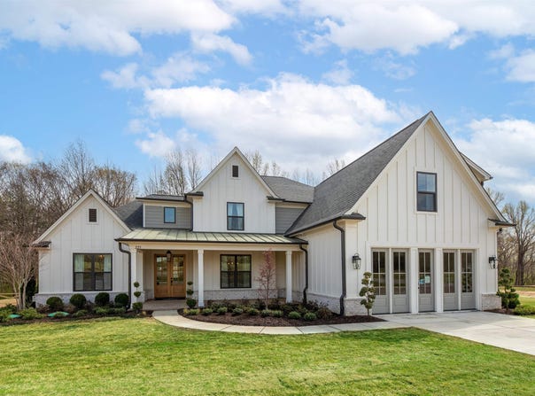 225 BIBURY Ln, Eads, TN 38028