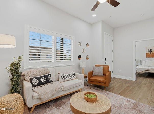 2022 E River Road, Tucson, AZ 85718