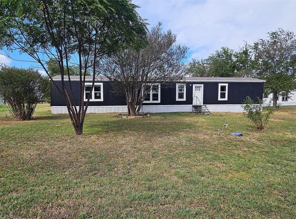 202 W 6th Street, Thornton, TX 76687