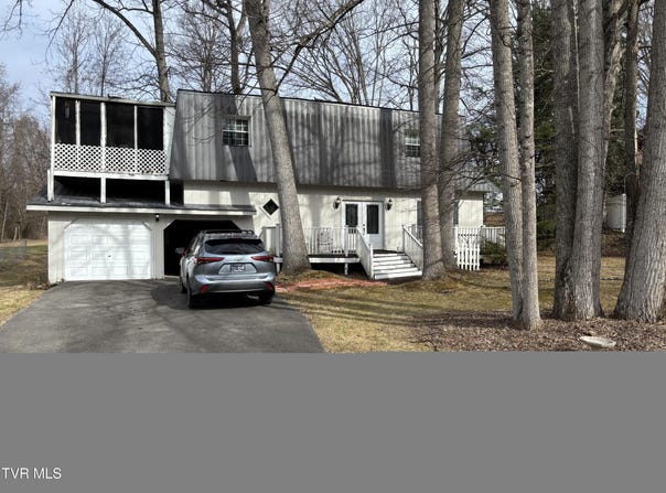 13431 Stone Drive, Bristol, VA 24202