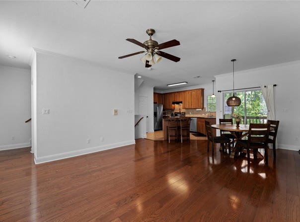 1402 Parker Ln, Austin, TX 78741