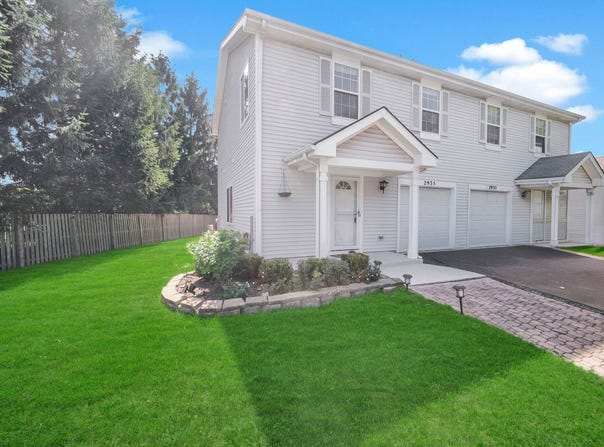 2935 Cedar Glade Drive, Naperville, IL 60564