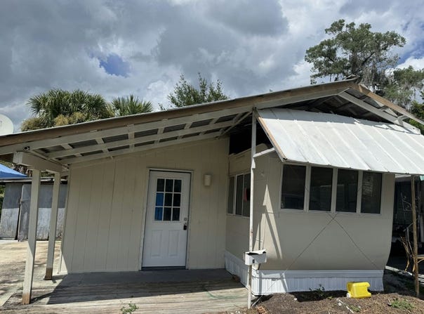 14 Circle Dr, Mount Dora, FL 32757