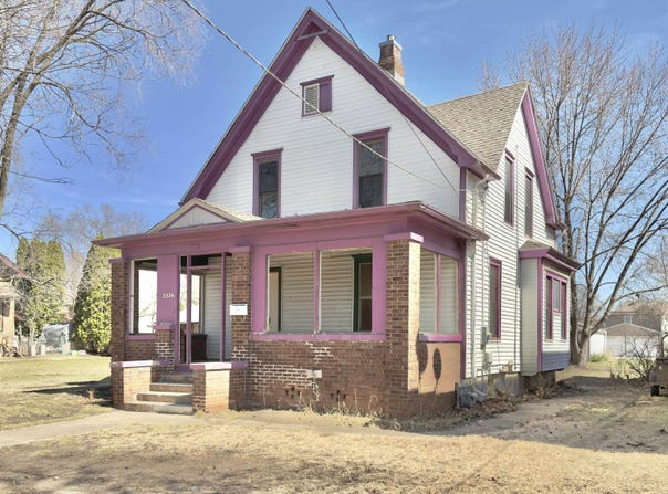 2226 10TH Street, ROCKFORD, IL 61104
