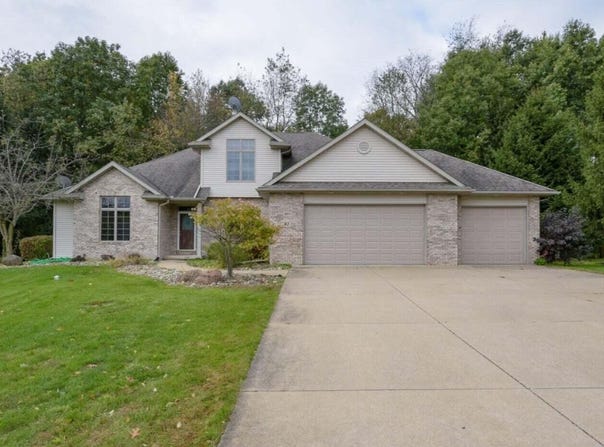 91 Country Hills, Marshall, MI 49068