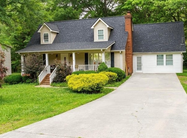 105 Pinewood Road, DALTON, GA 20721