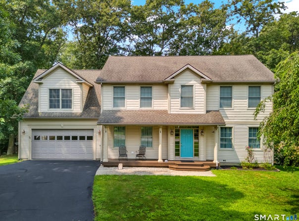 3 Arrowhead Trail, Waterford, CT 06385