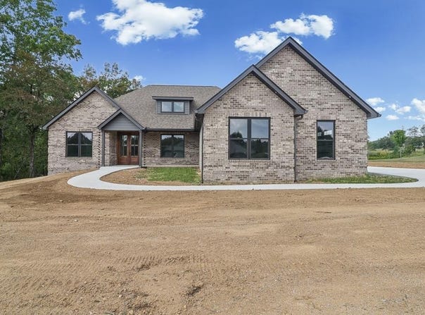 833 Keating Loop, Crossville, TN 38555