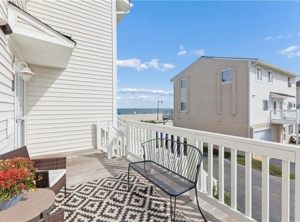 8 Cantamar Court, Hampton, VA 23664