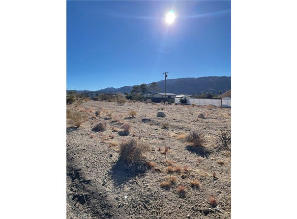 7606 Sahara Avenue, 29 Palms, CA 92277
