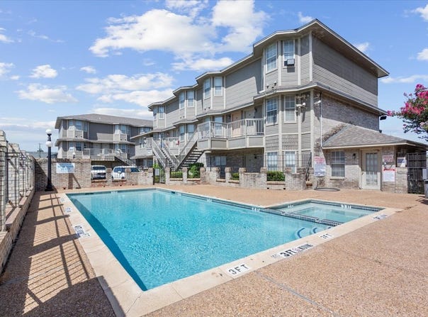1325 Speight Avenue, Waco, TX 76706