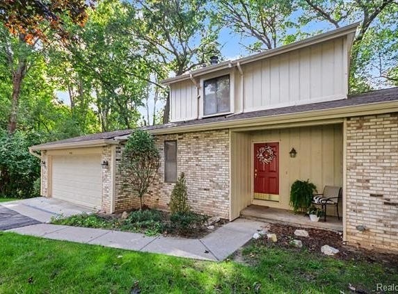 408 Forest Drive, Brighton, MI 48116