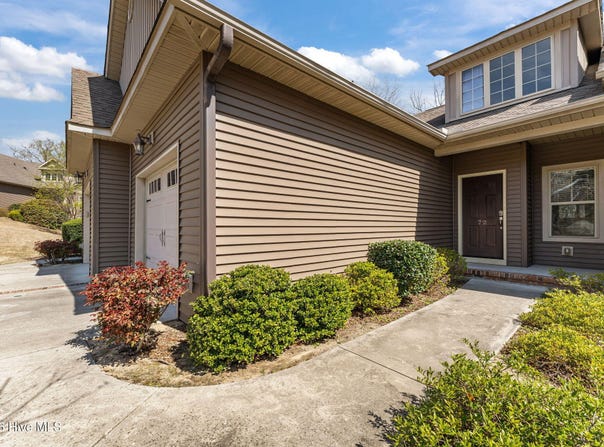 72 Cypress Circle, Southern Pines, NC 28387