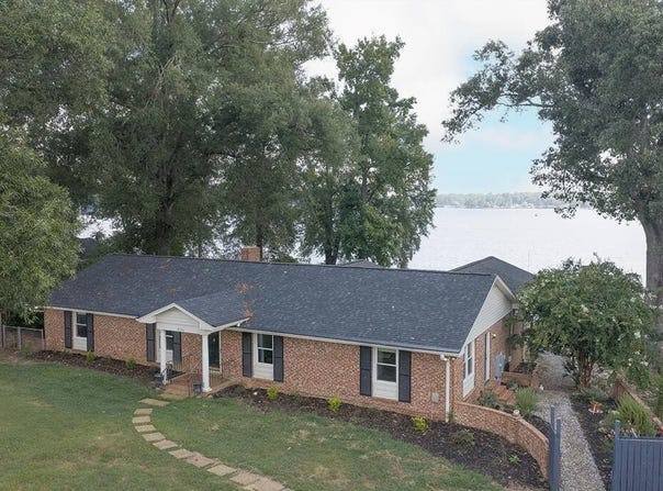 108 Cape Charles, Ninety Six, SC 29666