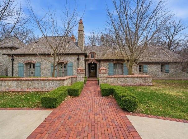 1721 River Forest Dr, Fort Dodge, IA 50501