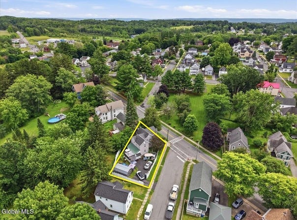 117 E State Street, Johnstown, NY 12095