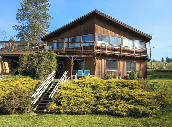 680 E DELAWARE Ave, REPUBLIC, WA 99166