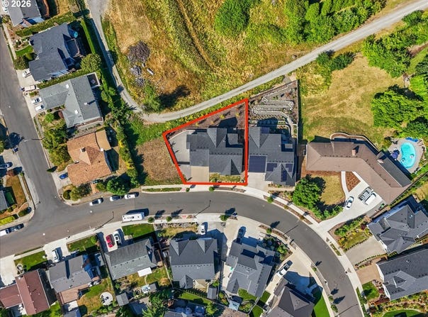 382 NE Lovrien Ave, Gresham, OR 97030