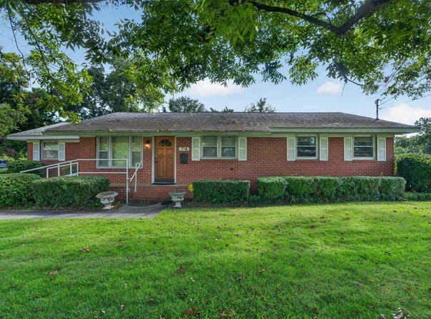 114 Asbell Street, Irwinton, GA 31042