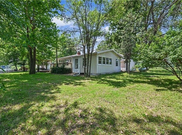 25609 Lake Annette Road, Freeman, MO 64746