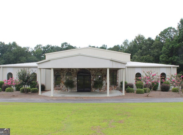 347 Pearl Bates Rd, Eastman, GA 31023