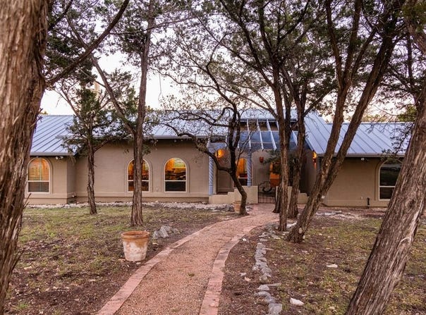 193 Rim Rock Circle W, Hunt, TX 78024