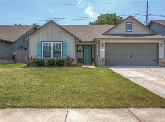1901 E Winston Street, Broken Arrow, OK 74011