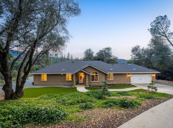 38614 Bon Veu Circle, Oakhurst, CA 93644