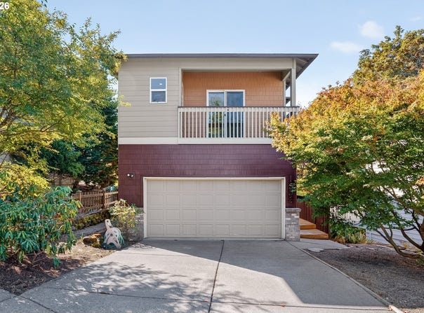 1352 SW BINFORD LAKE Pkwy, Gresham, OR 97080