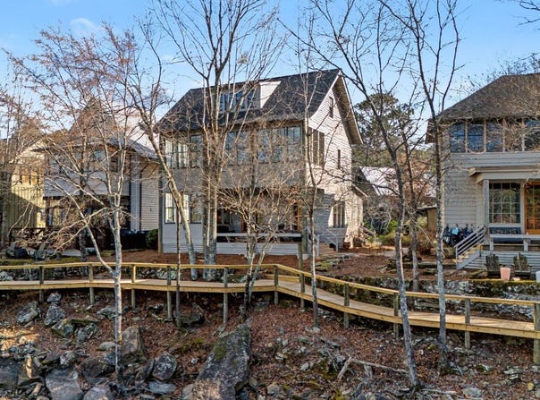 204 TURTLE POINT Dr, Crane Hill, AL 35053
