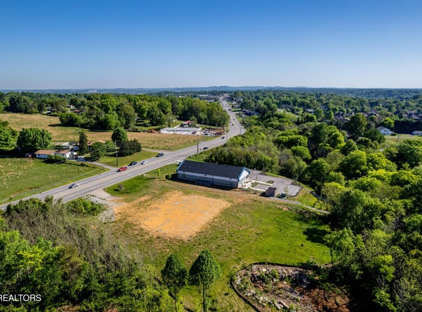 2054 U.S. 411, Maryville, TN 37801