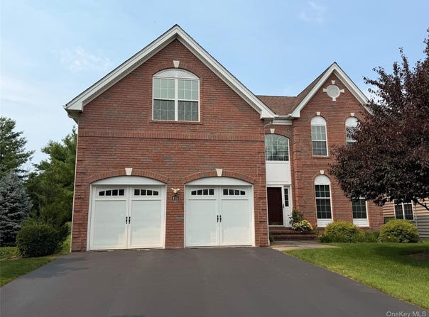 415 Vassar Place, Fishkill, NY 12524