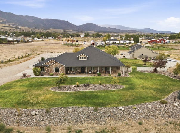 1356 E 5200 N, Enoch, UT 84721