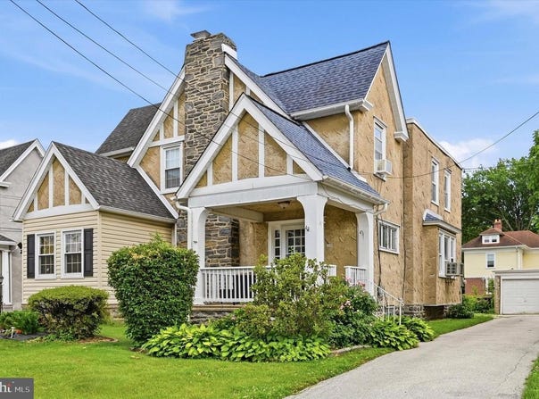 200 W PLUMSTEAD AVE, LANSDOWNE, PA 19050