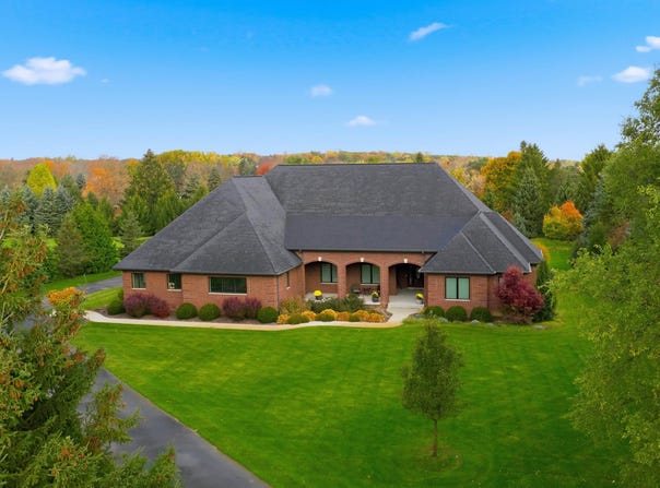 4376 Lancaster Drive, Clarkston, MI 48348