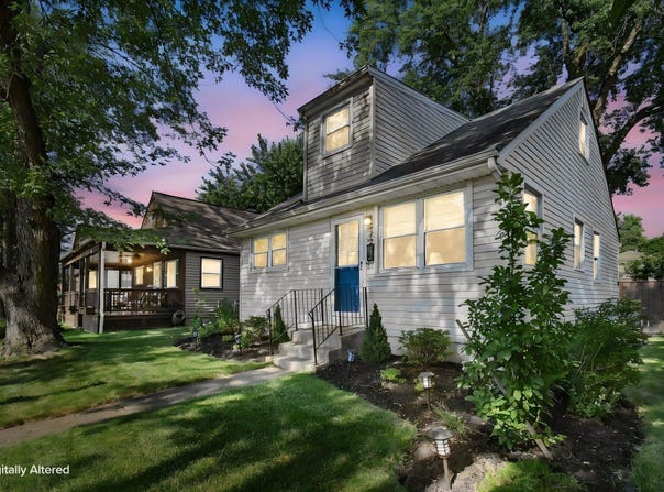 826 Mcclain Road, Columbus, OH 43212