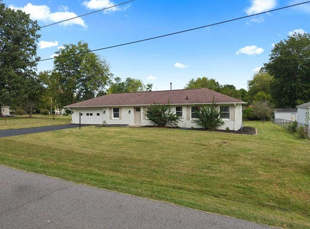 739 Eden Drive, Paducah, KY 42003