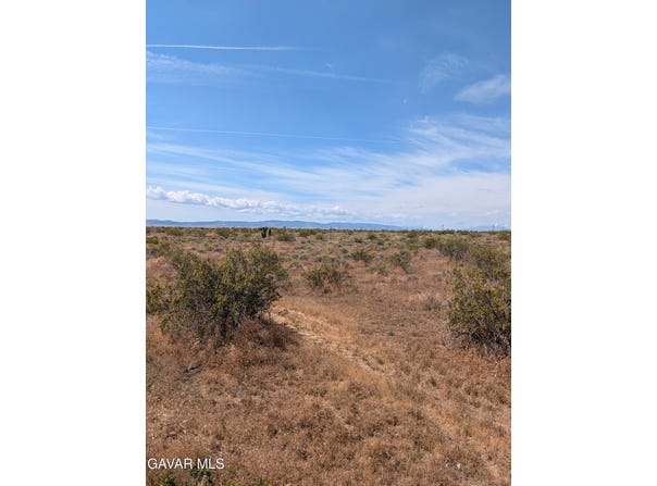 90th Street, Rosamond, CA 93560