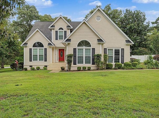275 W Doublegate Dr, Leesburg, GA 31763