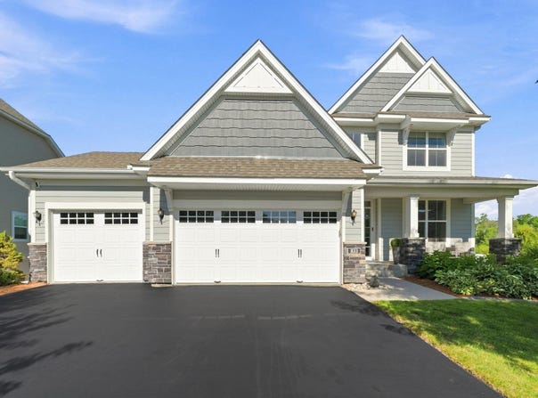 833 Red Cedar Court, Chaska, MN 55318