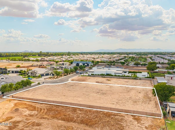 1698 E POWELL Way, Gilbert, AZ 85298