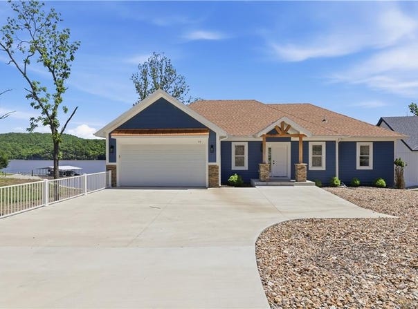 77 Lakeway Lane, Climax Springs, MO 65324